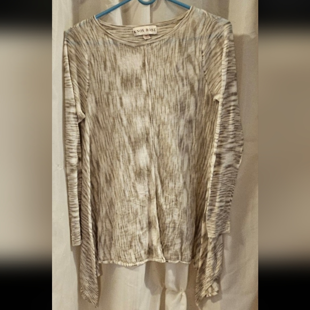 Knox Rose Gray and Cream Long Sleeve Top